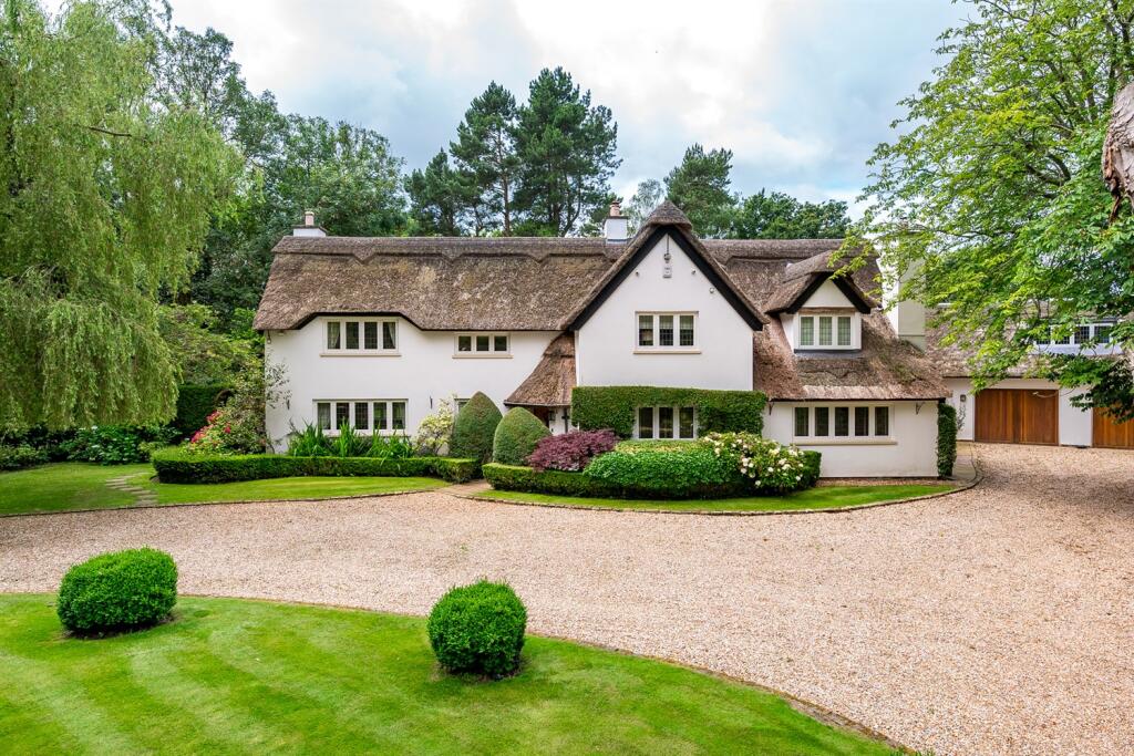 5 bedroom detached house/1.6 acres plot for sale in Hulse Heath Lane, Mere, WA16